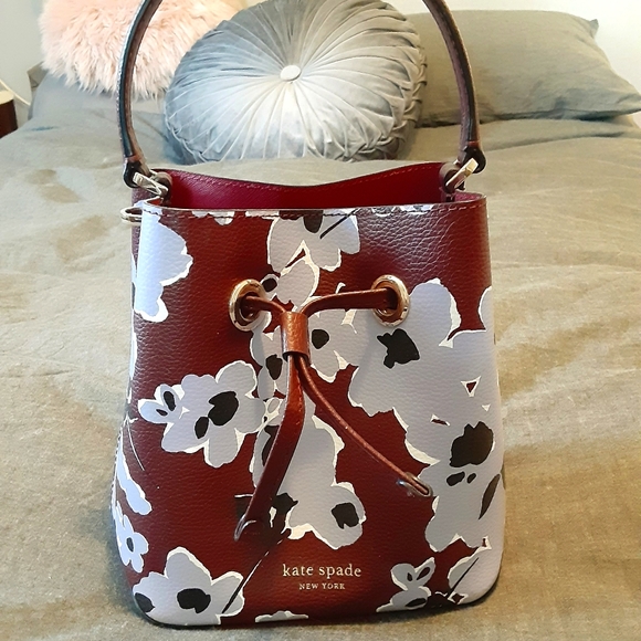 kate spade Bags Kate Spade Eva Small Bucket Bag Poshmark